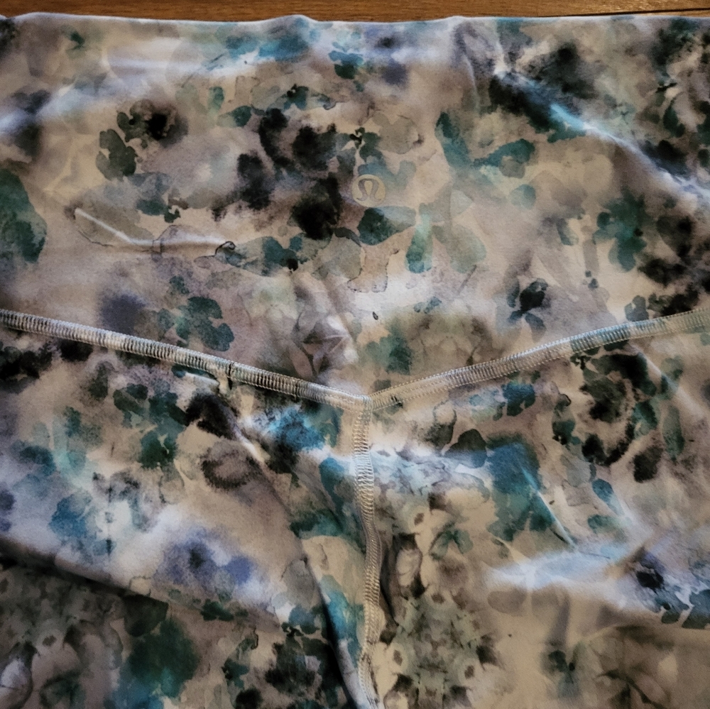 Lululemon Align leggings